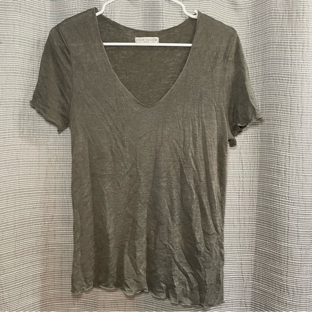 Green v-neck, raw hem tshirt